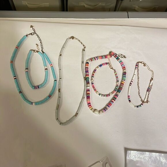 Jewelry - Jewelry lot.
